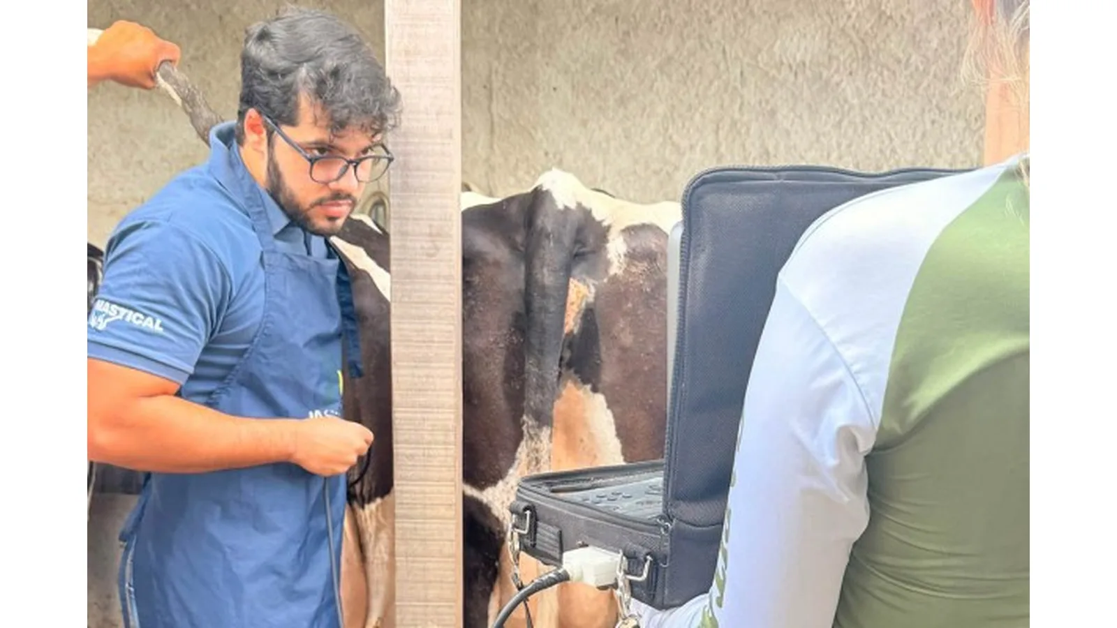 Assistência veterinária chega a povoados de Nossa Senhora da Glória; programa leva atendimento até propriedades rurais